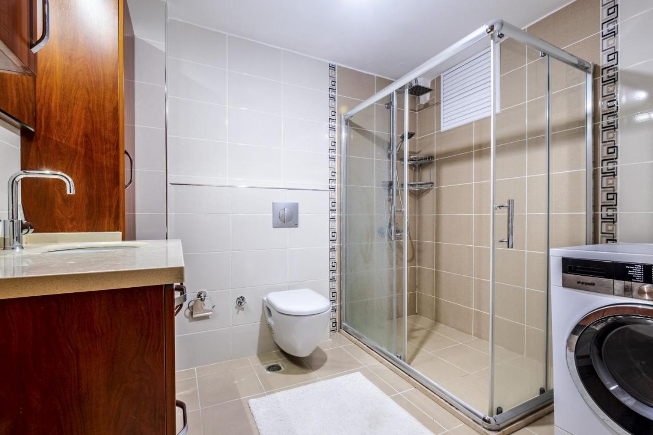 דירות איסטמבול Flat With Sea View Near Uskudar Ferry Station מראה חיצוני תמונה